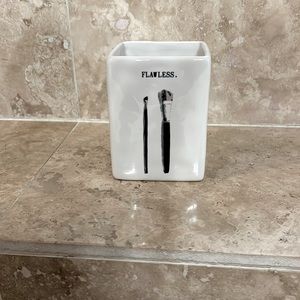 ❗️SALE❗️Makeup Brush holder